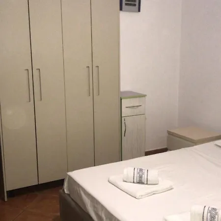 Enias Apartment *