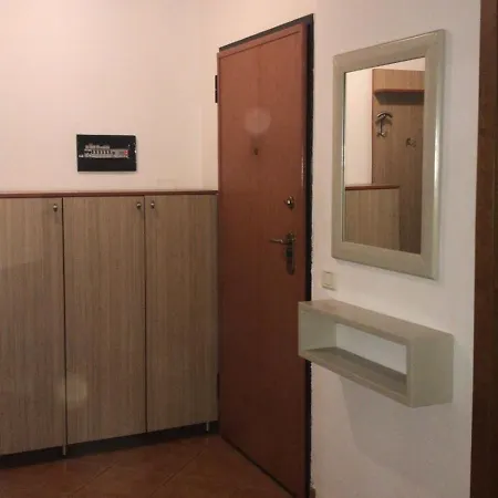 Apartamento Enia Modern Comfort One-bedroom Family In Orikum